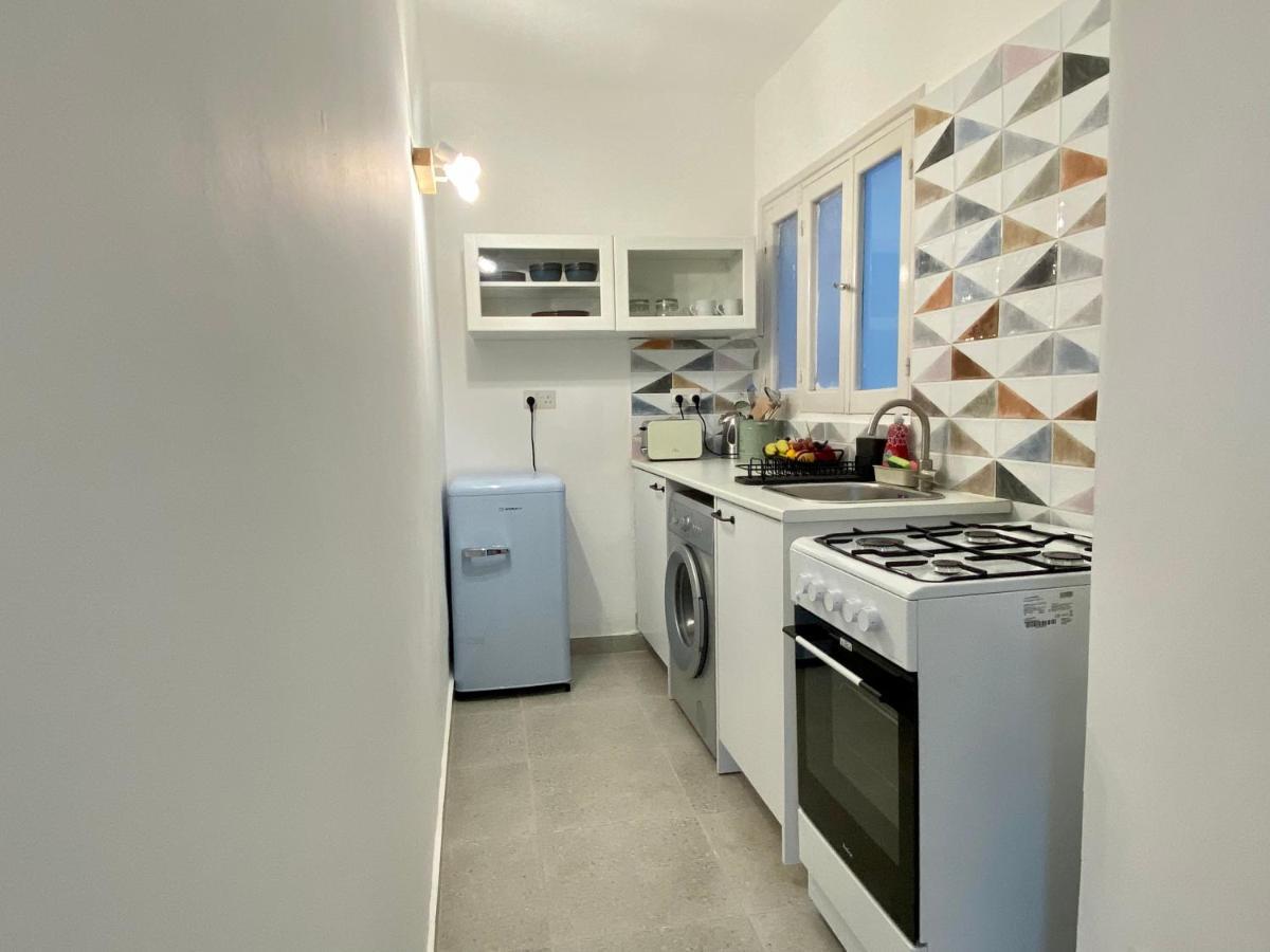 Liberty House - Central Two Bedroom Apartments Nicosia Esterno foto